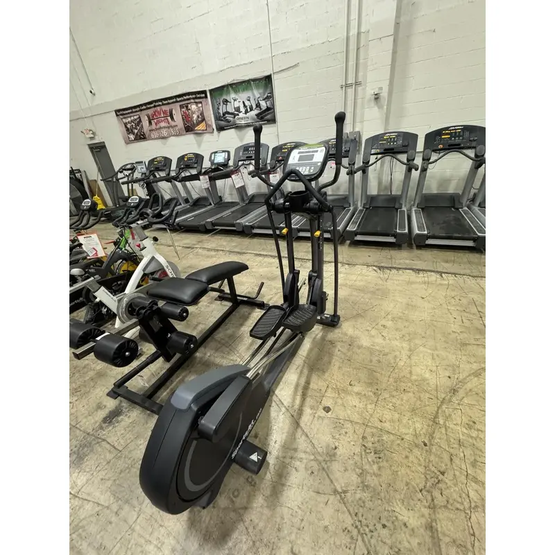 SportsArt E835 Elliptical- USED