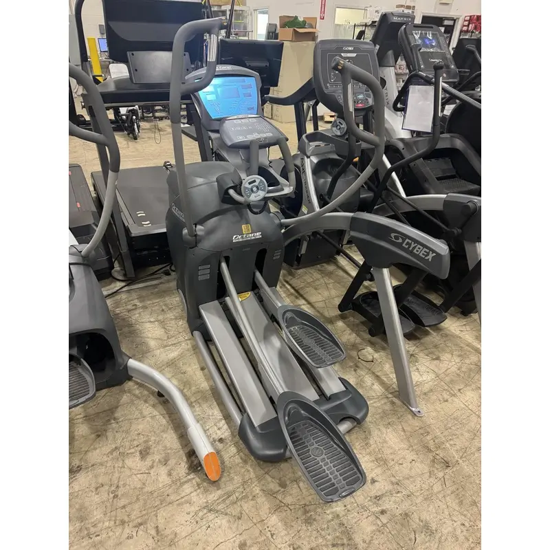 Octane Fitness PRO3700 Elliptical - USED