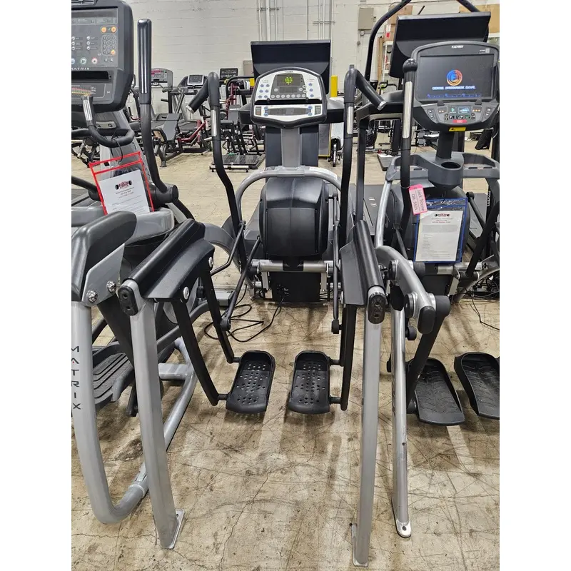 Cybex 610A Arc Trainer - Used