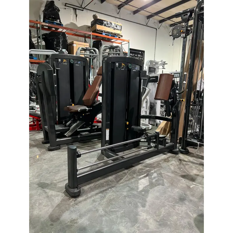Life Fitness Insignia Series Glute